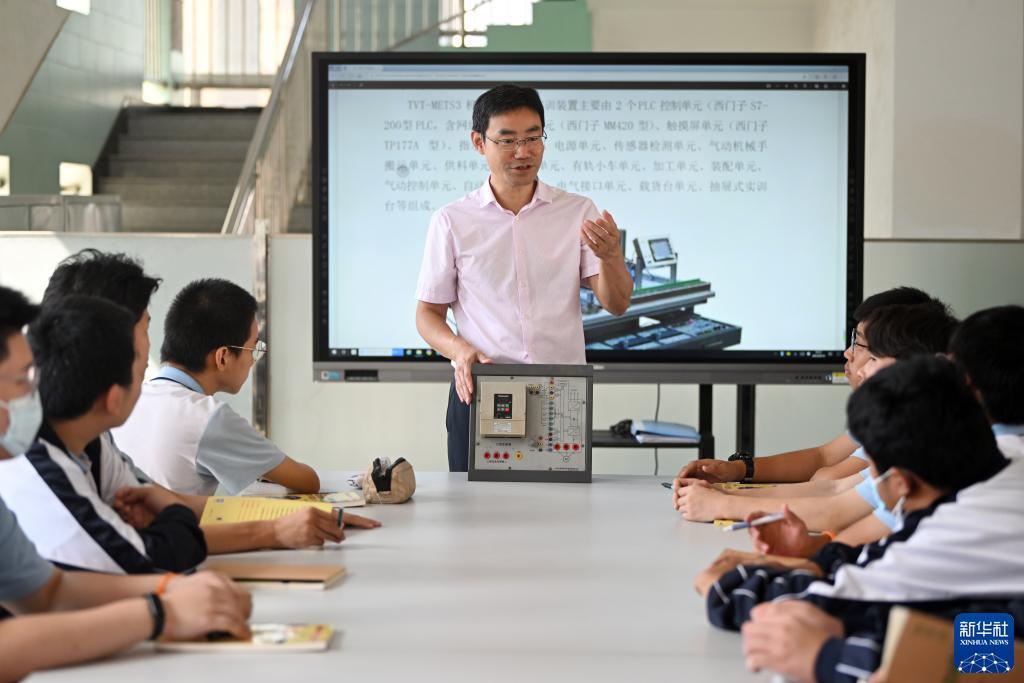 抢庄牛牛棋牌单机版